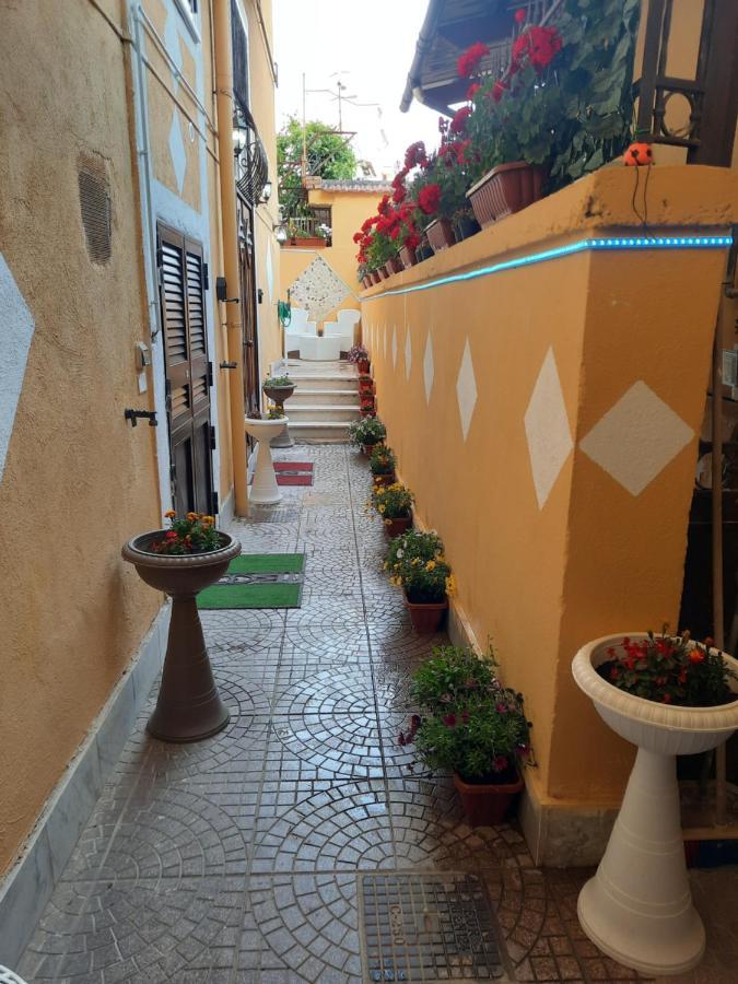 포츠올리 Lungomare B&B 외부 사진